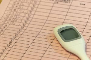 体温計と記録表